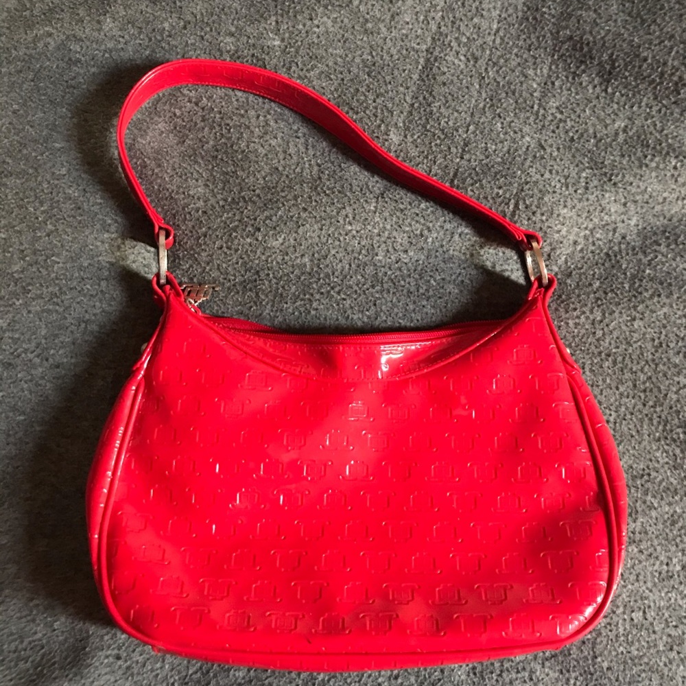 Jennifer Lopez Red Purse